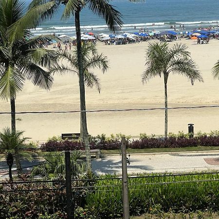 Guilhermina Pe Na Areia Vista Mar Praia Grande  Kültér fotó
